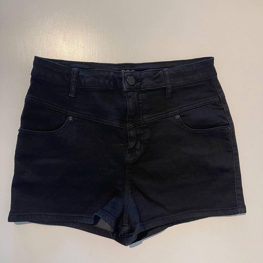 BDG super high rise seam short size 29